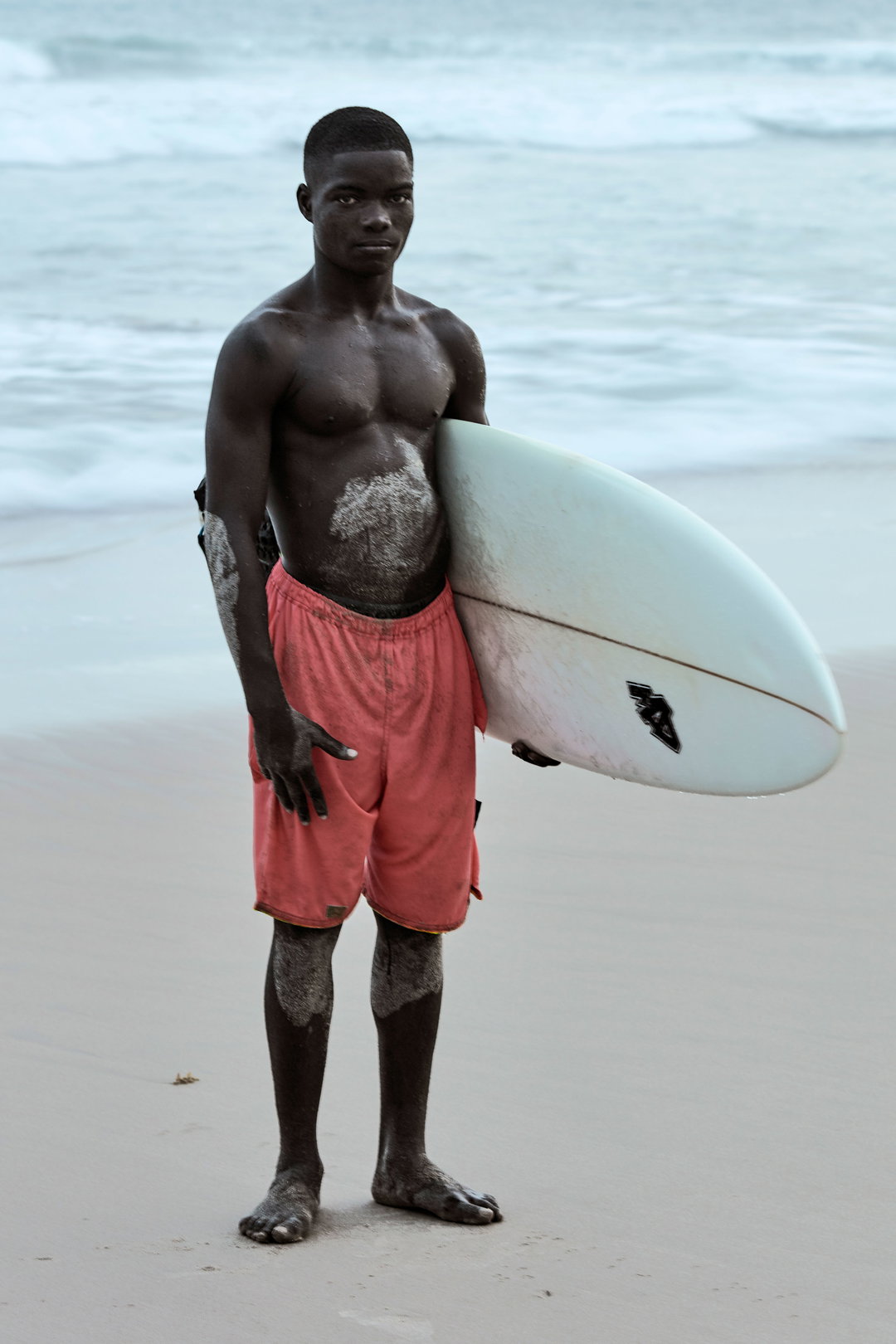 oli-hillyer-riley-no-wahala-photography-itsnicethat-9.jpg