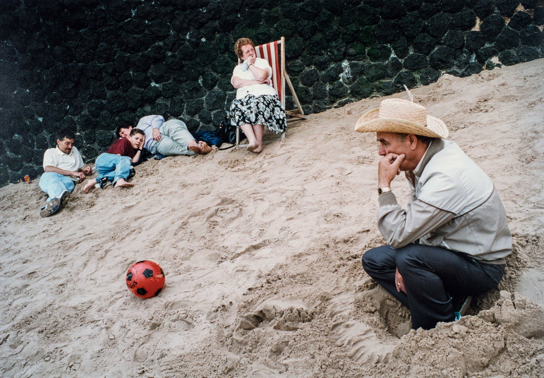 peter-bialobrzeski-give-my-regards-to-elizabeth-photography-itsnicethat-10.jpg
