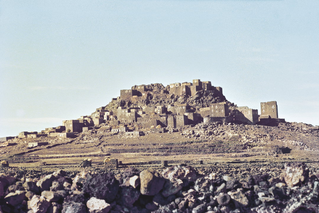 peter-schlesinger-eight-days-in-yemen-photography-itsnicethat-05.jpg