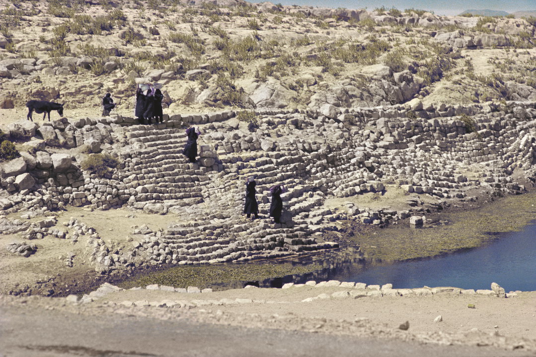 peter-schlesinger-eight-days-in-yemen-photography-itsnicethat-06.jpg
