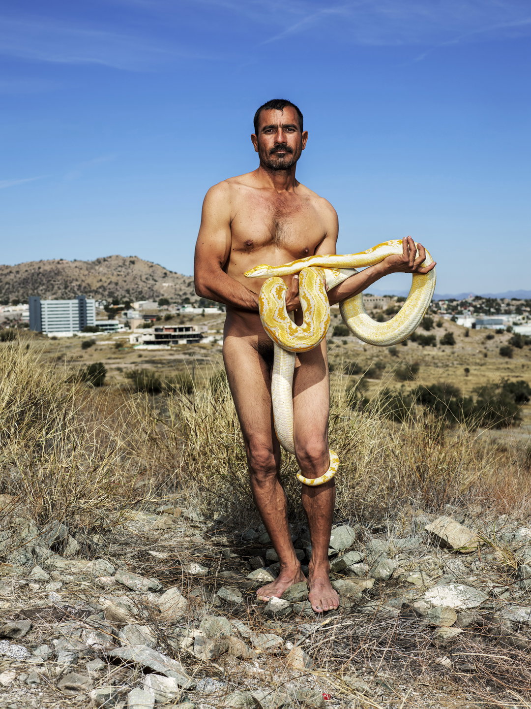 pieter-hugo-la-cucaracha-photography-itsnicethat-09.jpg