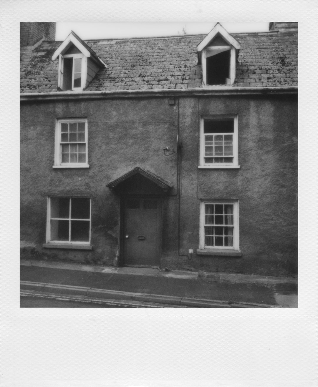 polaroid-magnum-black-and-white-photography-itsnicethat-14.jpg