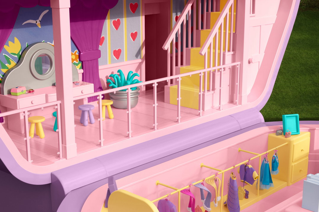 polly-pocket-compac-airbnb-icons-project-itsnicethat-10.jpg