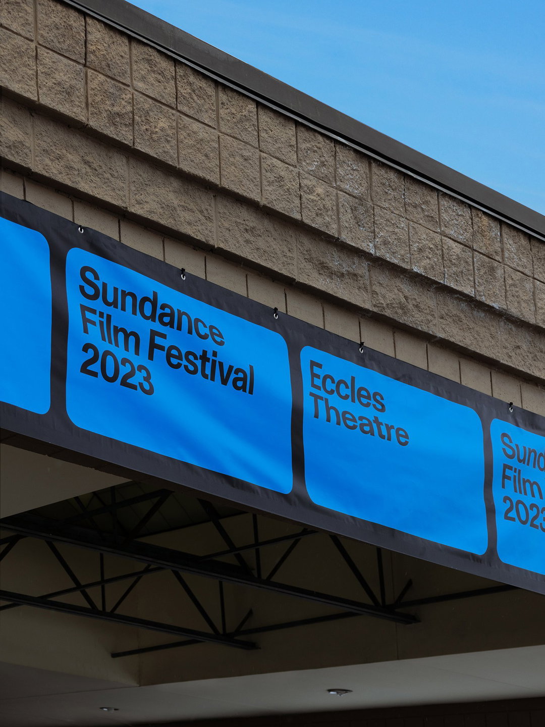 porto-rocha-sundance-film-festival-graphic-desi.original_0cfKx7eF5tVhrK3g.jpg