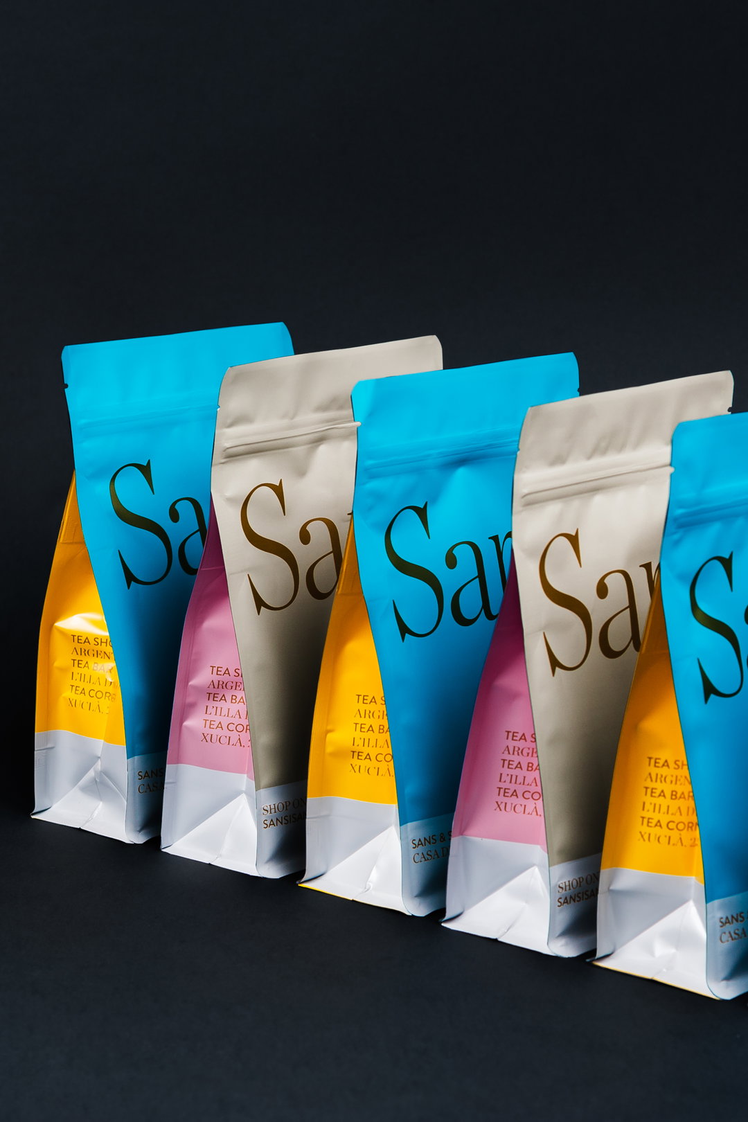 Requena-Caja-SansSans-GraphicDesign-itsnicethat.jpg