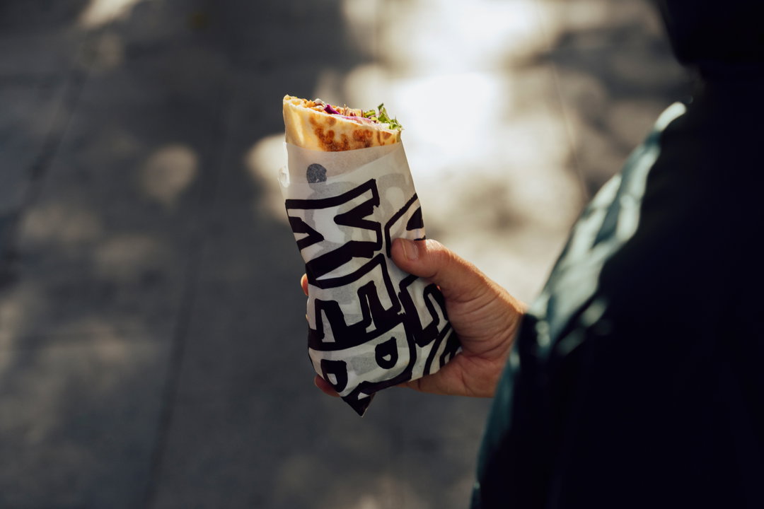 practica-good-shit-vegan-kebabs-graphic-design-itsnicethat-05.jpg