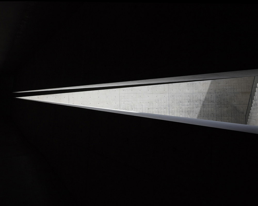 roberto badin inside japan photography itsnicethatInsideJapan_RobertoBadin9.jpg