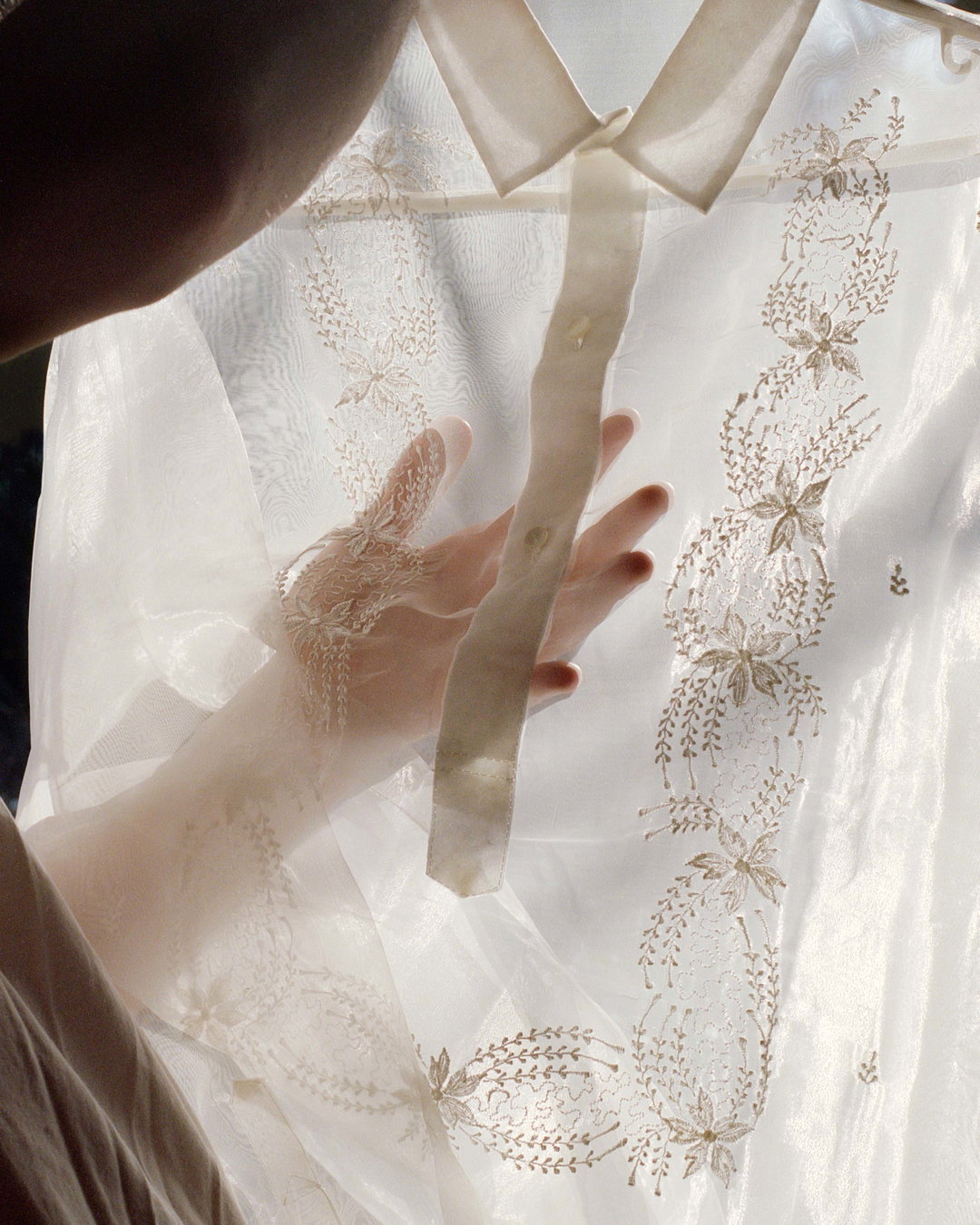 rydel-cerezo-back-of-my-hands-photography-itsnicethat-1.jpg