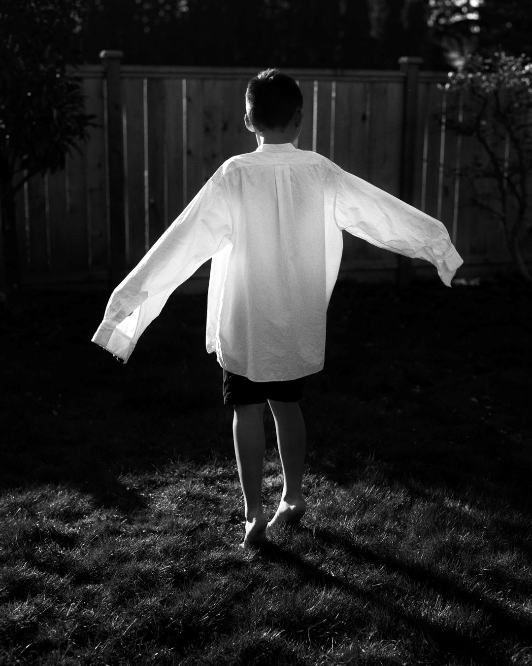 rydel-cerezo-back-of-my-hands-photography-itsnicethat-14.jpg