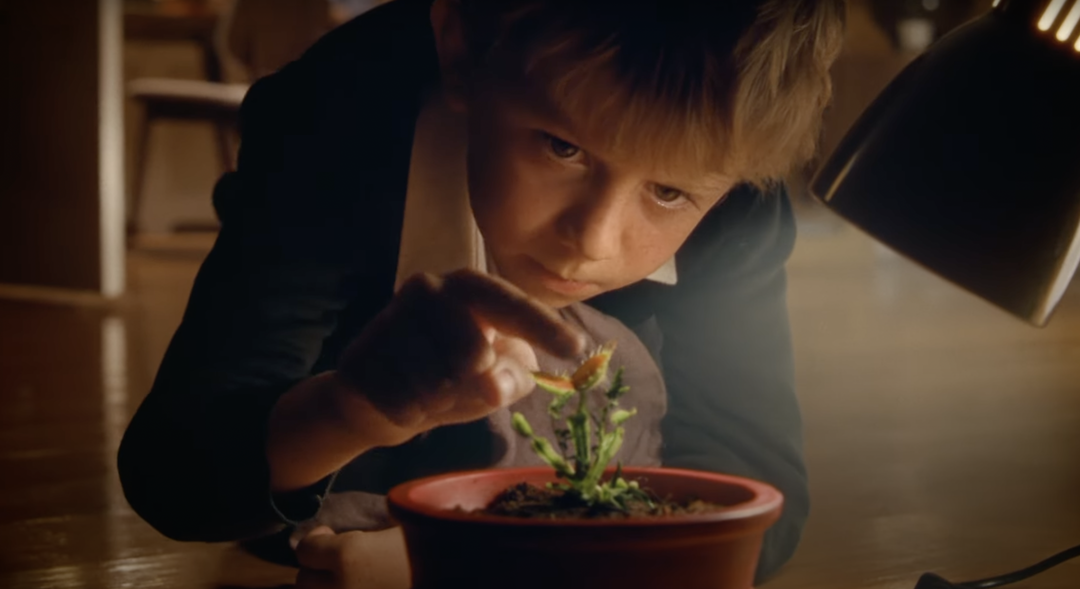 saatchi-and-saatchi-john-lewis-christmas-advert-itsnicethat-7.png