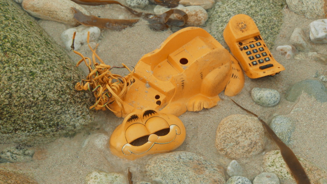 What 1980s novelty Garfield phones tell us about our rampant consumerism