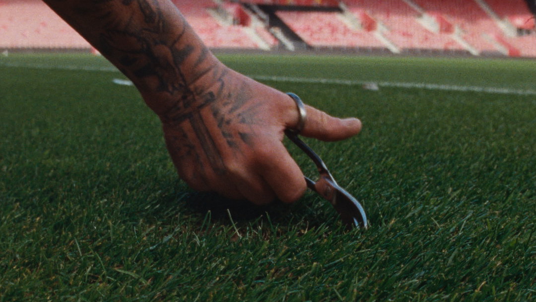 joel-barney-for-the-love-of-grass-sonderfilms-itsnicethat-02