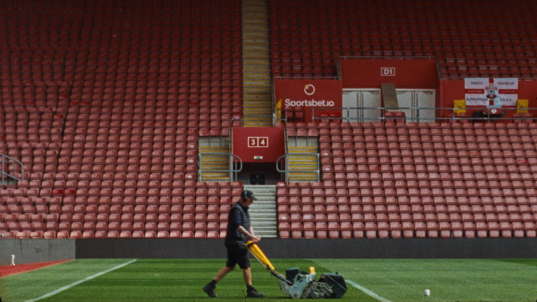 joel-barney-for-the-love-of-grass-sonderfilms-itsnicethat-04