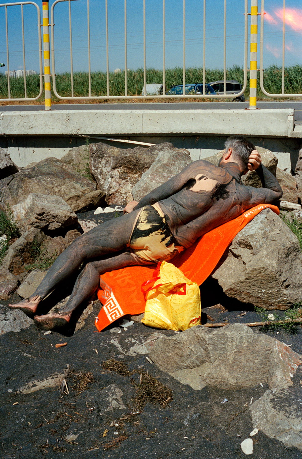 sophie-green-bulgaria-therapy-photography-itsnicethat-03.jpg