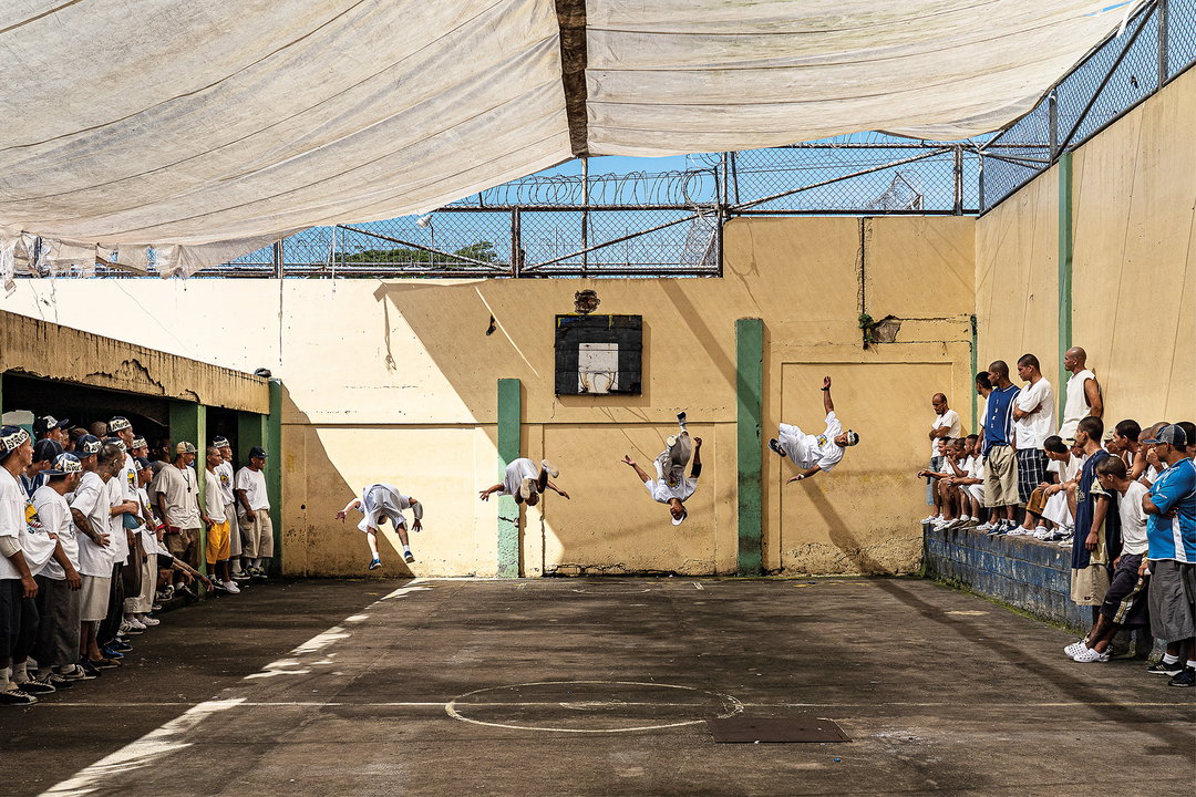 tariq-zaidi-sin-salida-photography-itsnicethat-08.jpg