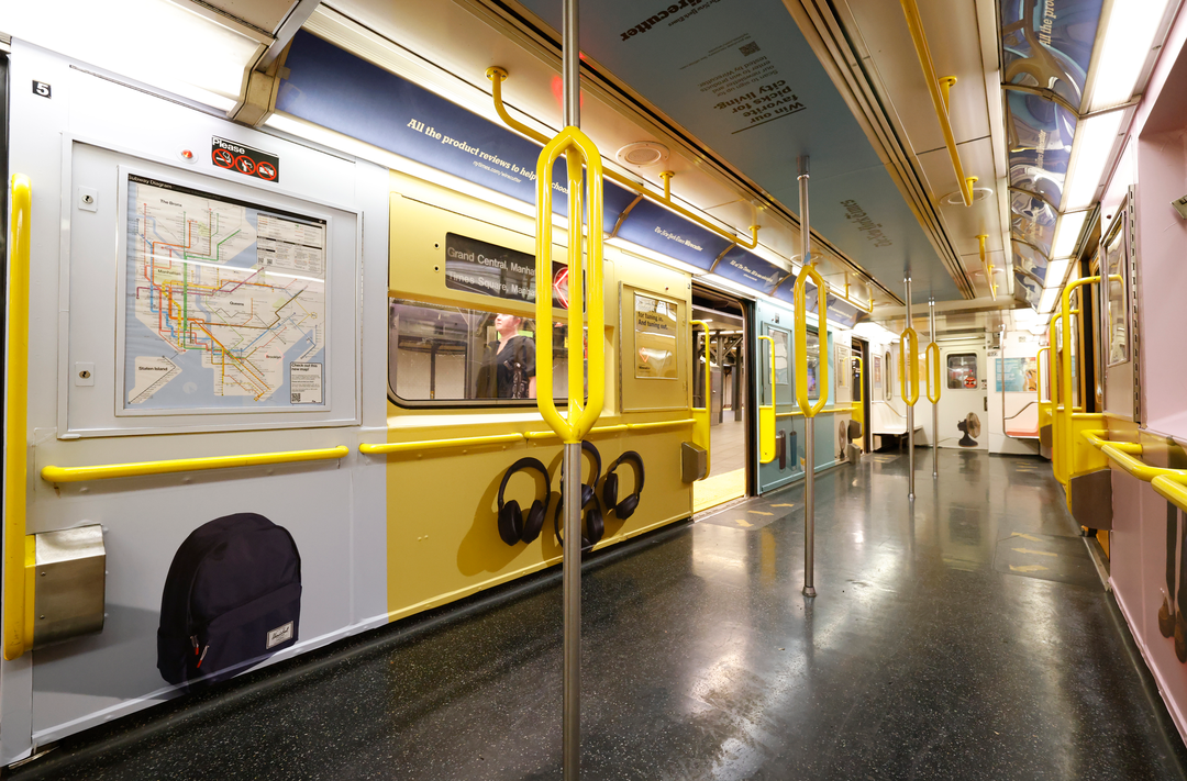 the-new-york-times-subway-experience-advertising-itsnicethat-0116.png