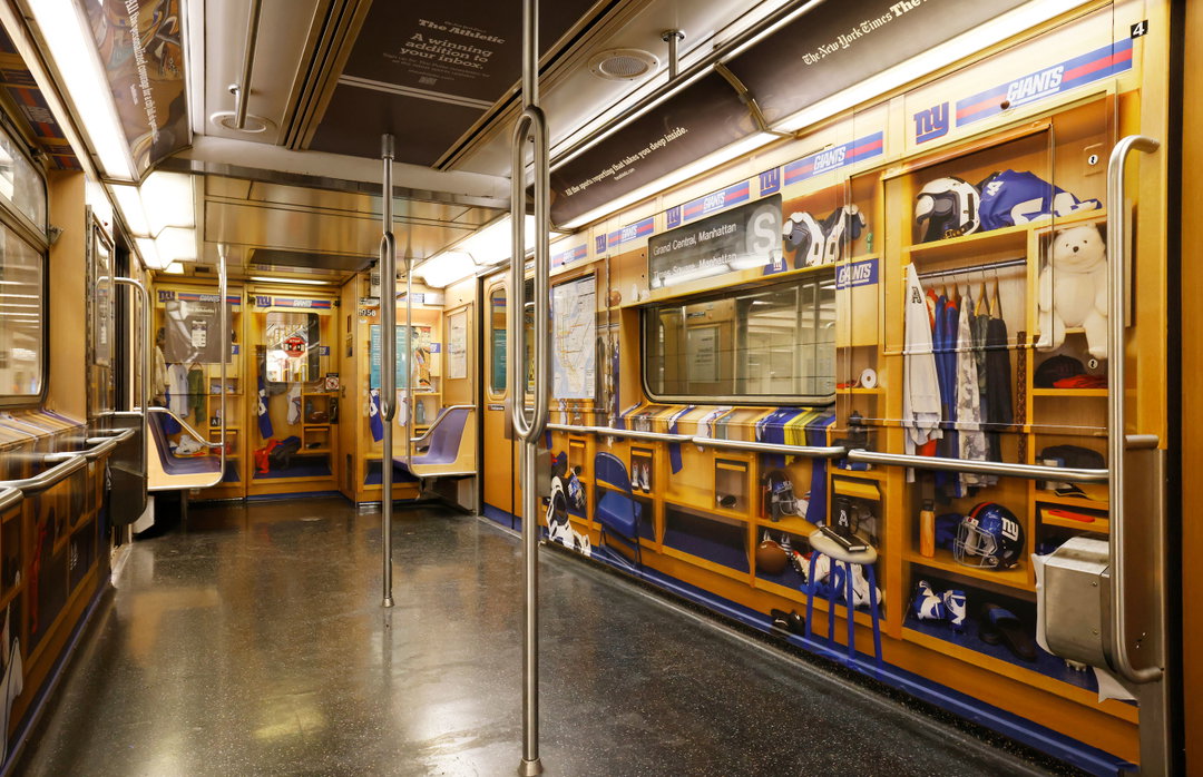 the-new-york-times-subway-experience-advertising-itsnicethat-0118.jpg
