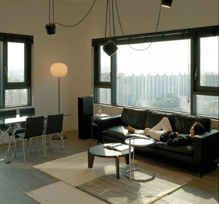 the view from seoul_itsnicethat_Screenshot 2025-11-30 at 23-49-39 에피소드 용산 241.png