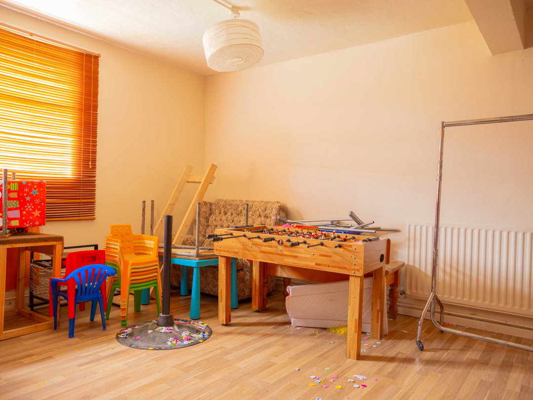 tom-skipp-empty-community-photography-itsnicethat-12.jpg