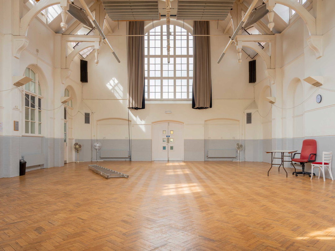 tom-skipp-empty-community-photography-itsnicethat-4.jpg