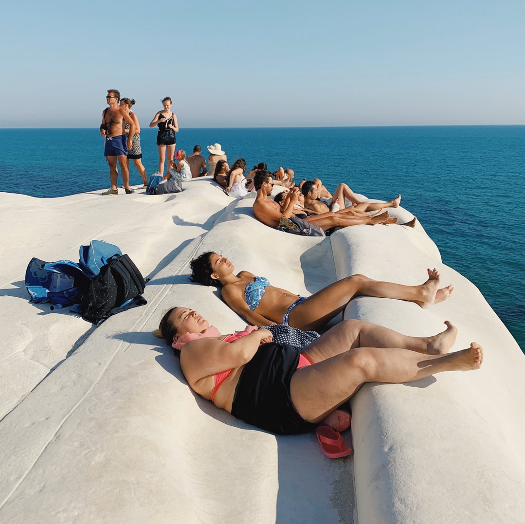 LeandroColantoni-UltimoPaesaggioSiciliano-Photography-itsnicethat-09.JPG