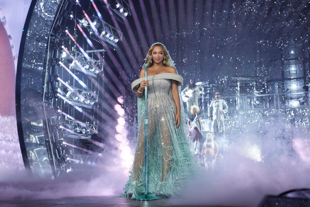 usbynight-event-intTobias Rylander - Beyonce 2.jpg