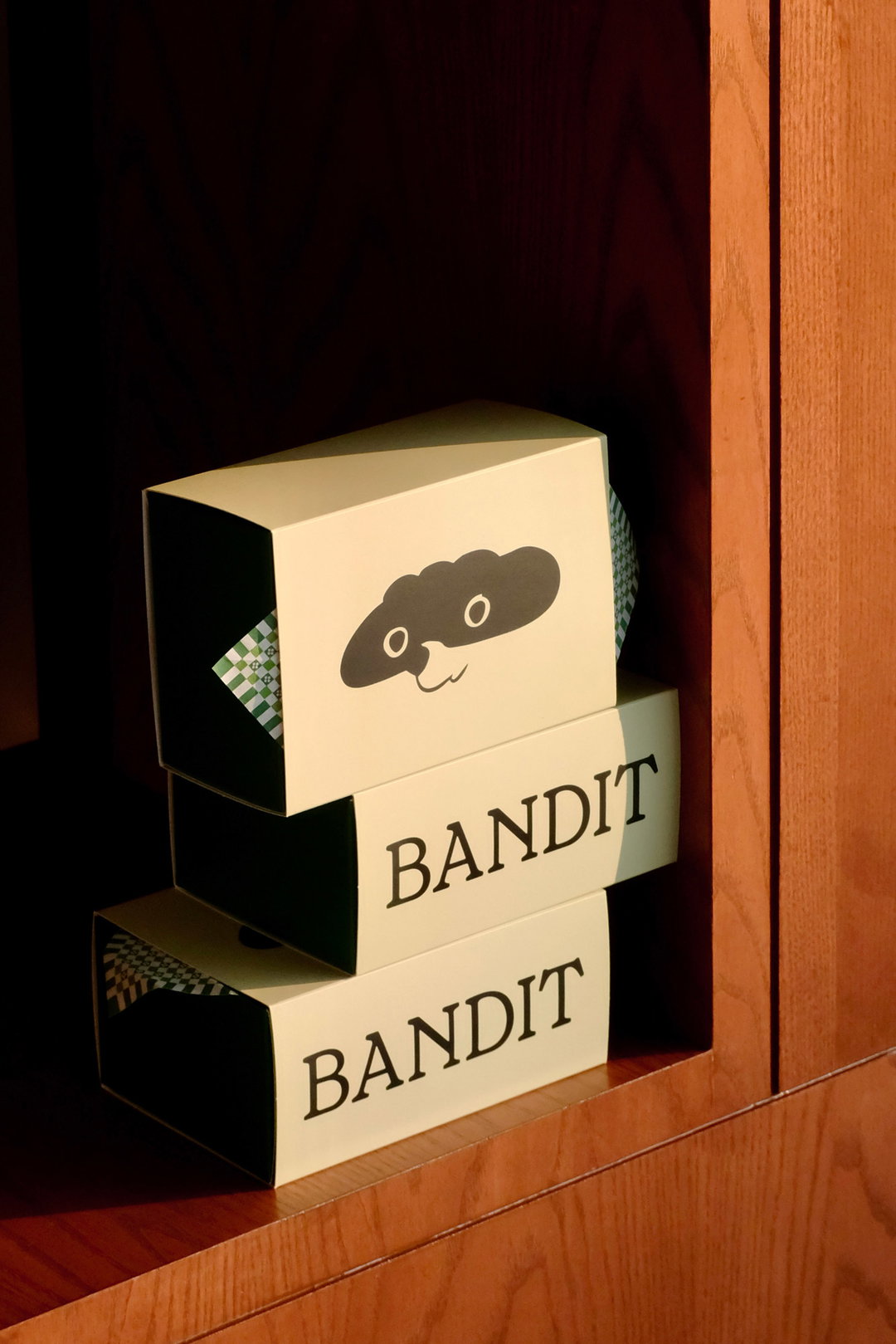 valenlim-studio-bandit-cafe-identity-graphic-design-itsnicethat-10.jpg
