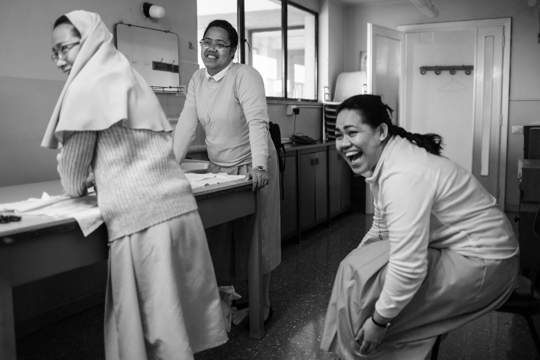 valeria-luongo-a-sisterhood-photography-itsnicethat-04.jpg