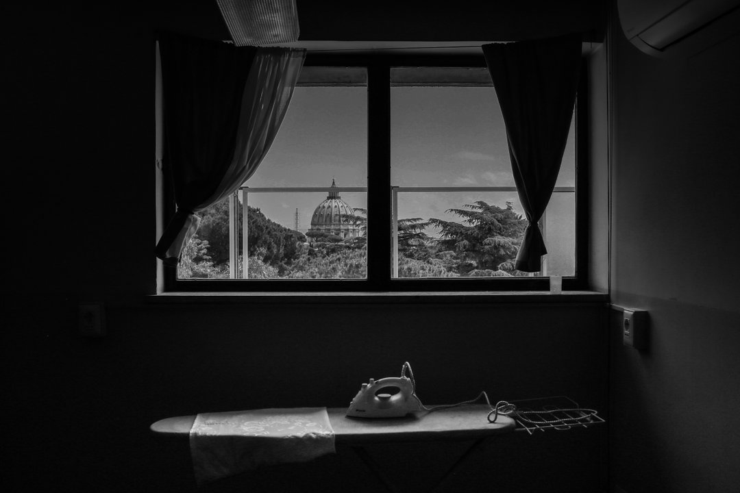 valeria-luongo-a-sisterhood-photography-itsnicethat-12.jpg