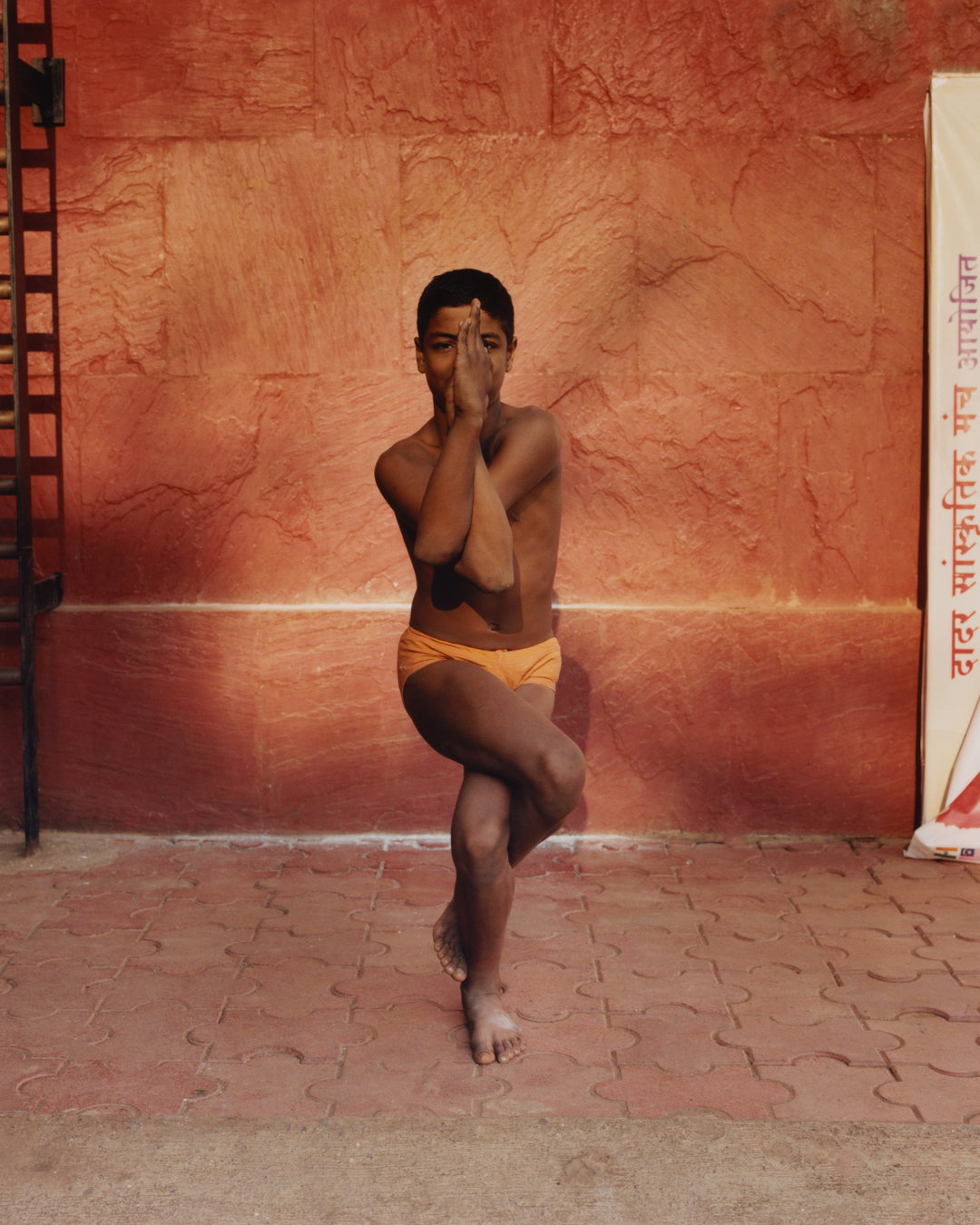 vivek-vadoliya-mallakhamb-itsnicethat-01.jpg