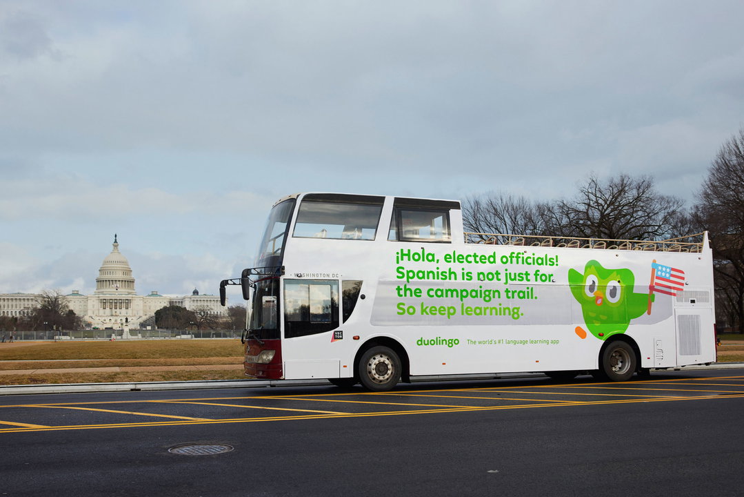 wk amsterdam nate palmer duolingo hola elected officials campaign itsnicethat 2.jpg