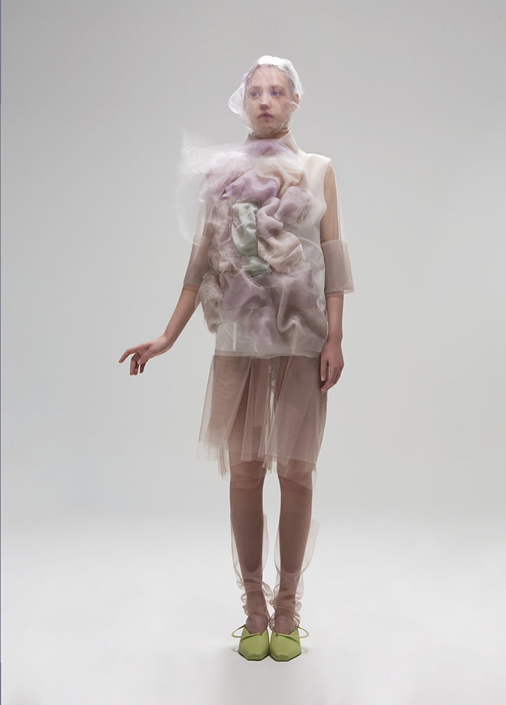 ying-gao-flowing-water-standing-time-work-fashion-digital-itsnicethat-06.jpg