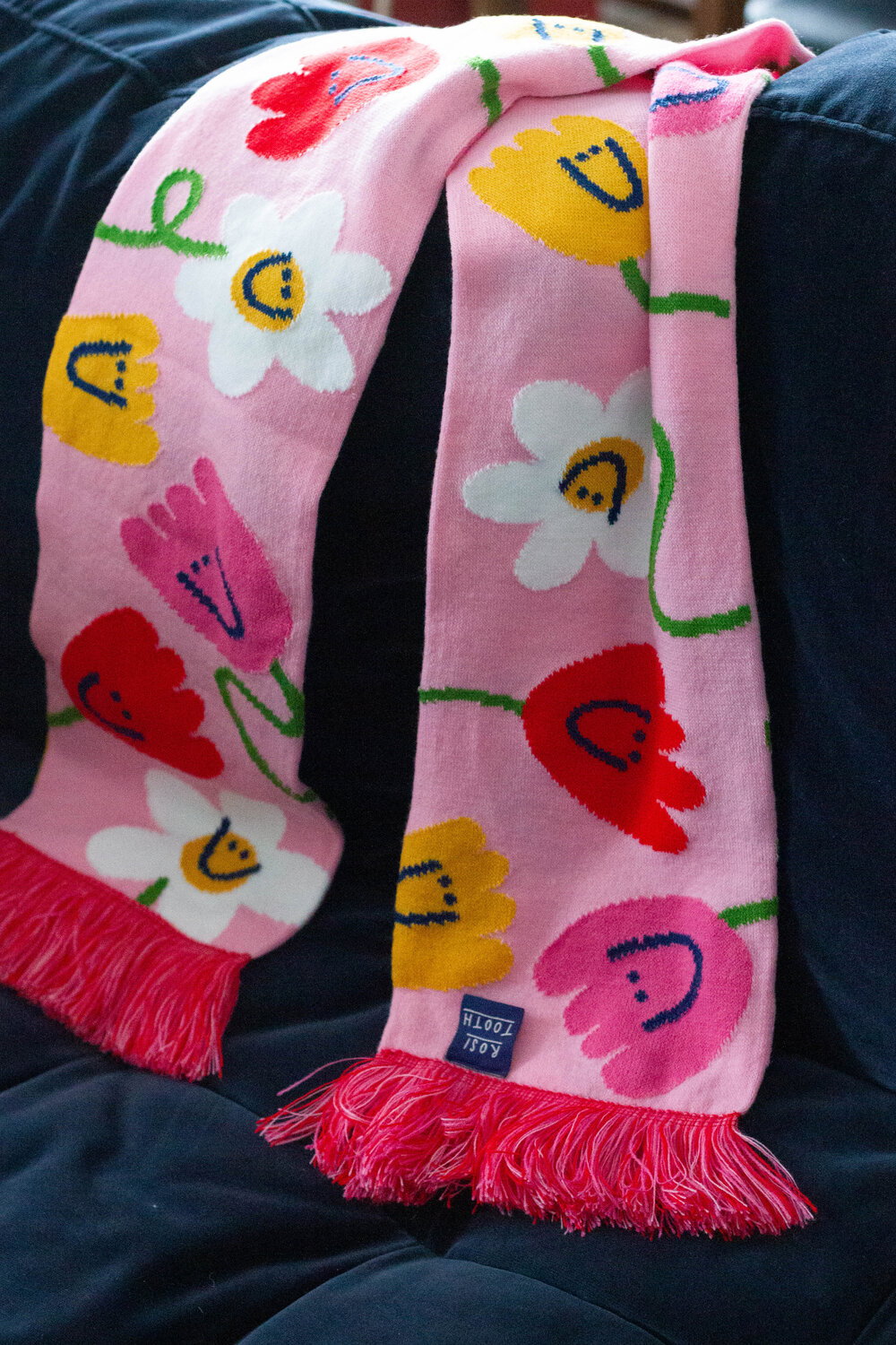 yuk fun stop asian hate illustration itsnicethat_rosi_tooth_scarf.jpg