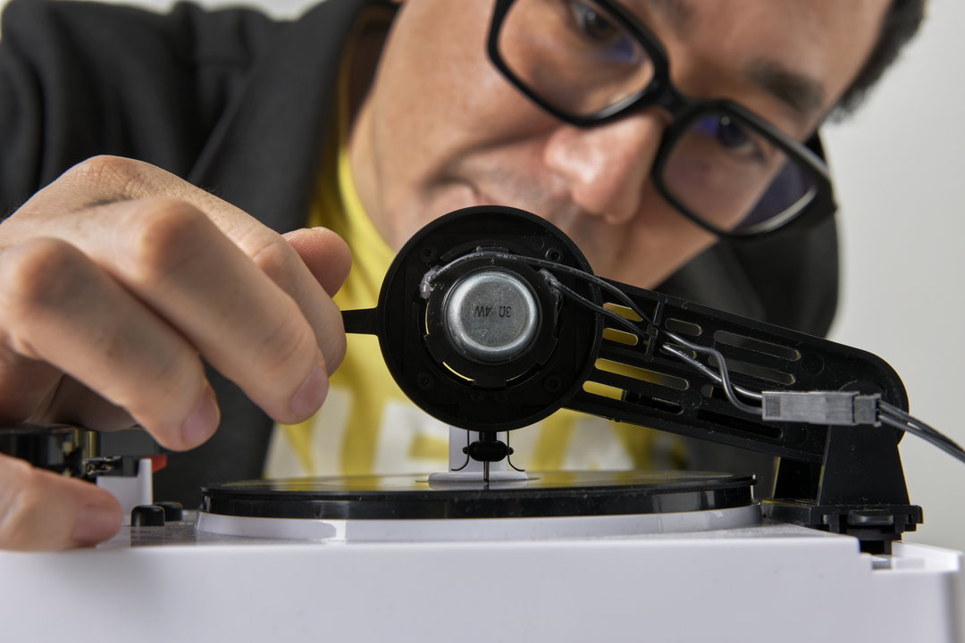 yuri suzuki pentagram gakken easy record maker10.jpg